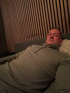 Fazza76 online show from March 28, 2026, 7:59 pm