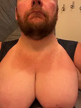 hugemanbreasts online show from May 9, 2026, 4:27 am