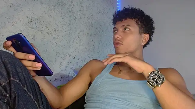 Snapshot of tonydesire_ chatting on April 18, 2026, 8:53 pm tonydesire online show from April 18, 2026, 8:53 pm