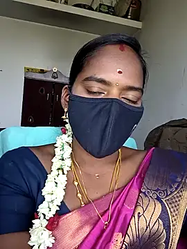 Snapshot of Tamil_Sangeetha chatting on April 22, 2026, 6:42 am Tamil Sangeetha online show from April 22, 2026, 6:42 am