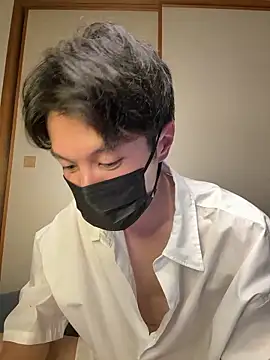 Snapshot of -YumaUemura- chatting on May 19, 2026, 2:24 pm -YumaUemura- online show from May 19, 2026, 2:24 pm