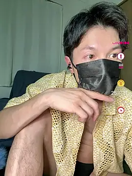 Snapshot of -YumaUemura- chatting on May 12, 2026, 12:22 pm -YumaUemura- online show from May 12, 2026, 12:22 pm
