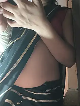 Curvy Sanaya online show from May 15, 2026, 7:56 pm