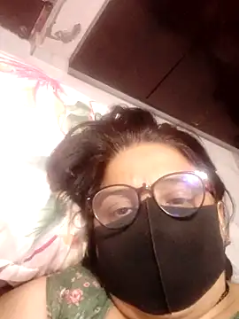 purvi46 online show from April 28, 2026, 7:07 pm