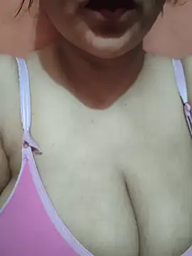 ZOYA KHAN-123 online show from July 28, 2026, 5:56 pm