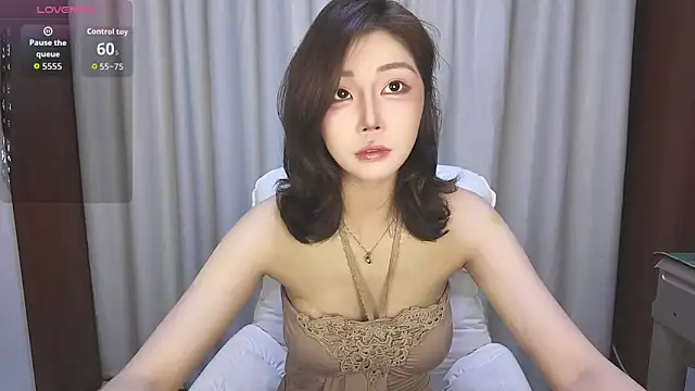 Snapshot of benben-0808 chatting on April 26, 2026, 2:03 pm benben-0808 online show from April 26, 2026, 2:03 pm
