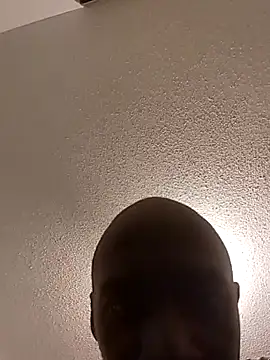 Snapshot of Bulgemaster001 chatting on March 29, 2026, 8:21 pm Bulgemaster001 online show from March 29, 2026, 8:21 pm