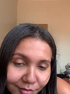 Snapshot of viviboraaaa chatting on June 18, 2026, 4:23 pm viviboraaaa online show from June 18, 2026, 4:23 pm