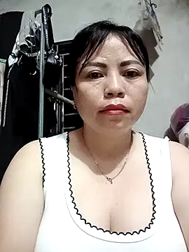 -Hami- online show from May 10, 2026, 7:27 pm