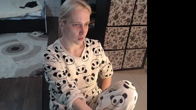 Snapshot of Sweet_hot_shrmp chatting on April 23, 2026, 12:39 am Sweet hot shrmp online show from April 23, 2026, 12:39 am