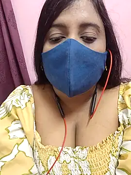 Snapshot of Tami-sonia chatting on April 12, 2026, 6:33 pm Tami-sonia online show from April 12, 2026, 6:33 pm