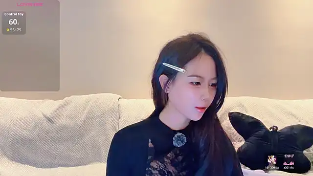 Snapshot of huxierbaby chatting on April 26, 2026, 11:40 am huxierbaby online show from April 26, 2026, 11:40 am
