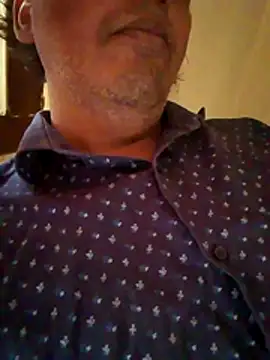 BigDaddy05  online show from April 3, 2026, 4:30 am