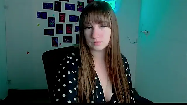 Snapshot of Tiffani_Angel chatting on May 6, 2026, 5:33 am Tiffani Angel online show from May 6, 2026, 5:33 am