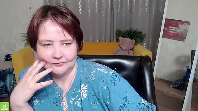 Snapshot of QUEEN02030 chatting on May 18, 2026, 10:20 am QUEEN02030 online show from May 18, 2026, 10:20 am