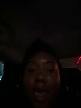 VERALONGG online show from April 26, 2026, 2:20 am