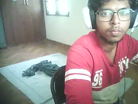 Snapshot of letsplaygame chatting on May 11, 2026, 5:53 am letsplaygame online show from May 11, 2026, 5:53 am