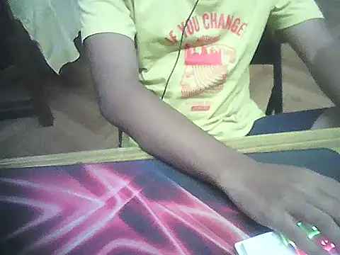 Snapshot of letsplaygame chatting on May 5, 2026, 5:16 pm letsplaygame online show from May 5, 2026, 5:16 pm