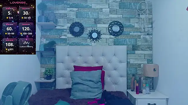 Snapshot of Skylernaomi chatting on May 16, 2026, 1:43 pm Skylernaomi online show from May 16, 2026, 1:43 pm