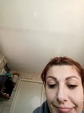 Snapshot of lisa_wey chatting on April 15, 2026, 12:10 pm lisa wey online show from April 15, 2026, 12:10 pm