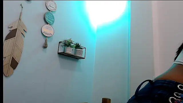 Alexatentacion42 online show from April 1, 2026, 3:20 pm