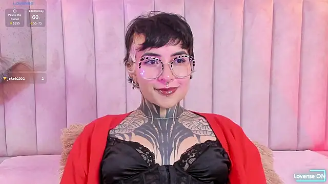 Luana fiore online show from May 9, 2026, 12:19 pm