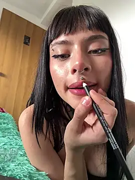 Snapshot of Babeel_ chatting on April 30, 2026, 8:27 pm Babeel online show from April 30, 2026, 8:27 pm