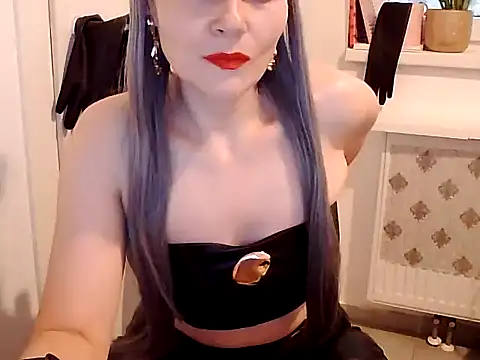 Snapshot of Kin_Kueen chatting on July 17, 2026, 5:54 pm Kin Kueen online show from July 17, 2026, 5:54 pm