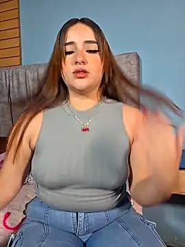 Snapshot of Salma_saad chatting on May 23, 2026, 11:26 pm Salma saad online show from May 23, 2026, 11:26 pm