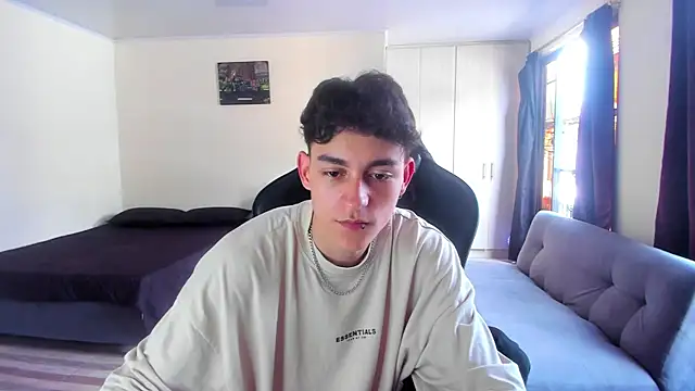 Luke Chill online show from April 3, 2026, 7:53 pm