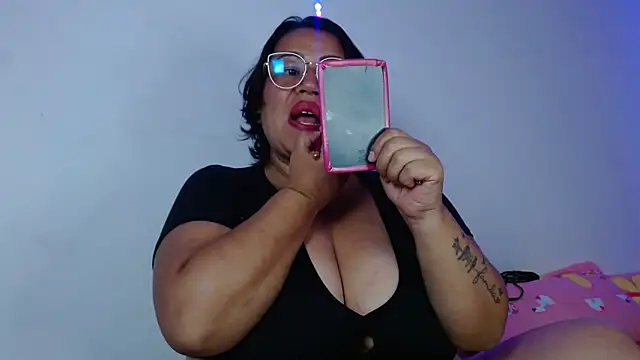 vibeSex1 online show from May 6, 2026, 8:13 pm