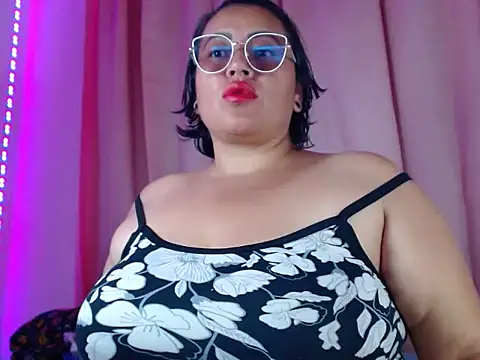vibeSex1 online show from April 26, 2026, 7:11 pm