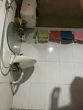 Snapshot of Elisa-a chatting on April 8, 2026, 2:29 pm Elisa-a online show from April 8, 2026, 2:29 pm