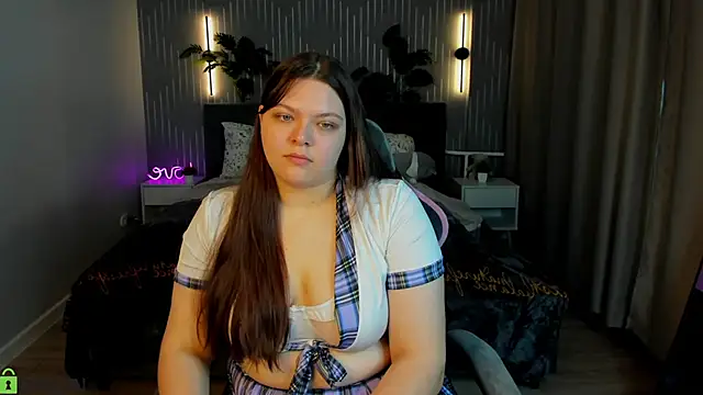 Snapshot of Evelyne_Loo chatting on April 28, 2026, 2:27 am Evelyne Loo online show from April 28, 2026, 2:27 am