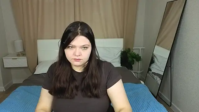 Snapshot of Evelyne_Loo chatting on May 21, 2026, 12:52 am Evelyne Loo online show from May 21, 2026, 12:52 am