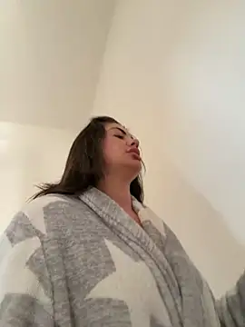 Jessiebx online show from May 8, 2026, 8:18 am