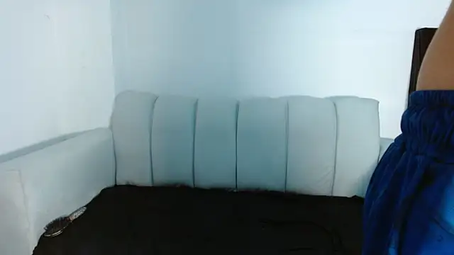 Snapshot of Mia_taylor19 chatting on August 10, 2026, 1:01 am Mia taylor19 online show from August 10, 2026, 1:01 am
