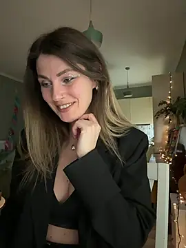 Snapshot of Rita_Tease chatting on April 19, 2026, 6:21 pm Rita Tease online show from April 19, 2026, 6:21 pm