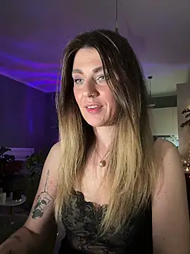 Rita Tease online show from June 3, 2026, 6:45 pm