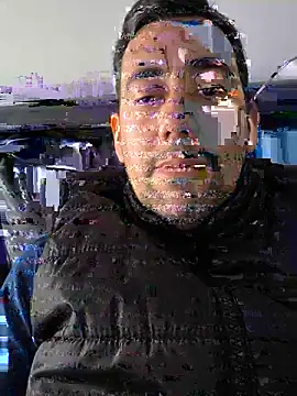 Snapshot of Charlond681 chatting on June 2, 2026, 1:44 pm Charlond681 online show from June 2, 2026, 1:44 pm