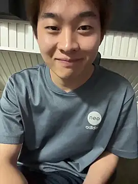 QingLong0012026 online show from April 4, 2026, 2:23 pm