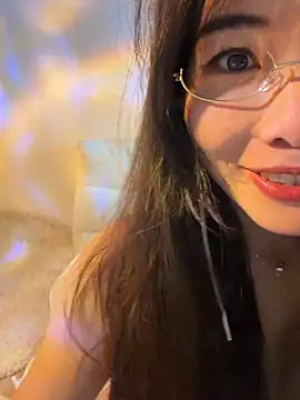Xiaoyunduo1 online show from May 5, 2026, 6:49 am