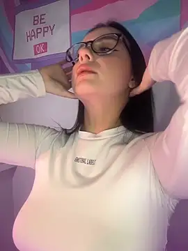 Snapshot of L0LA_XO chatting on April 5, 2026, 5:30 pm L0LA XO online show from April 5, 2026, 5:30 pm