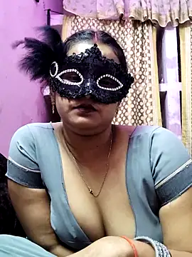 Snapshot of Legend_choice chatting on May 4, 2026, 4:21 pm Legend choice online show from May 4, 2026, 4:21 pm