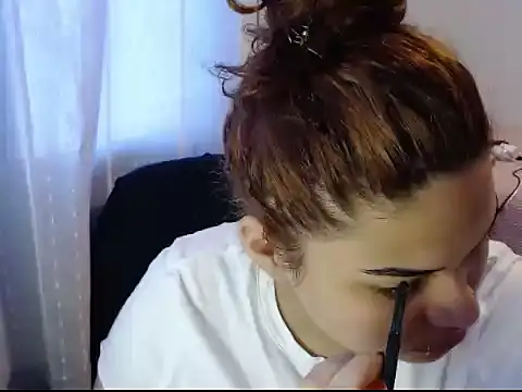 Snapshot of HannyKooper chatting on April 2, 2026, 4:02 pm HannyKooper online show from April 2, 2026, 4:02 pm