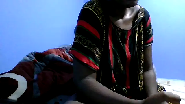 Thandiwe2003 online show from May 15, 2026, 2:20 am