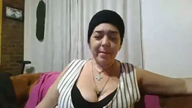 Snapshot of relaxnamaste chatting on May 14, 2026, 3:03 am relaxnamaste online show from May 14, 2026, 3:03 am