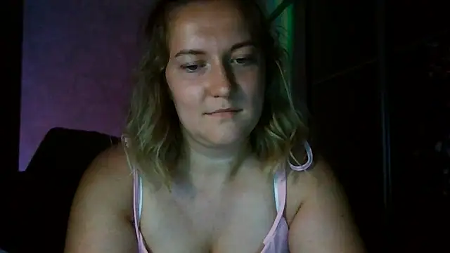 TinaKittyX online show from July 28, 2026, 7:50 pm