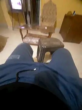 Snapshot of beebuzz0 chatting on March 31, 2026, 8:55 pm beebuzz0 online show from March 31, 2026, 8:55 pm