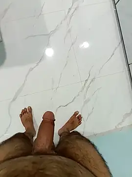 Snapshot of yourdreamman007_ chatting on April 4, 2026, 4:13 pm yourdreamman007 online show from April 4, 2026, 4:13 pm